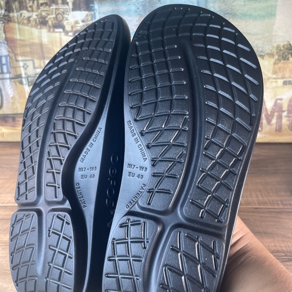Oofos womens recovery sandals - Picture 5 of 5
